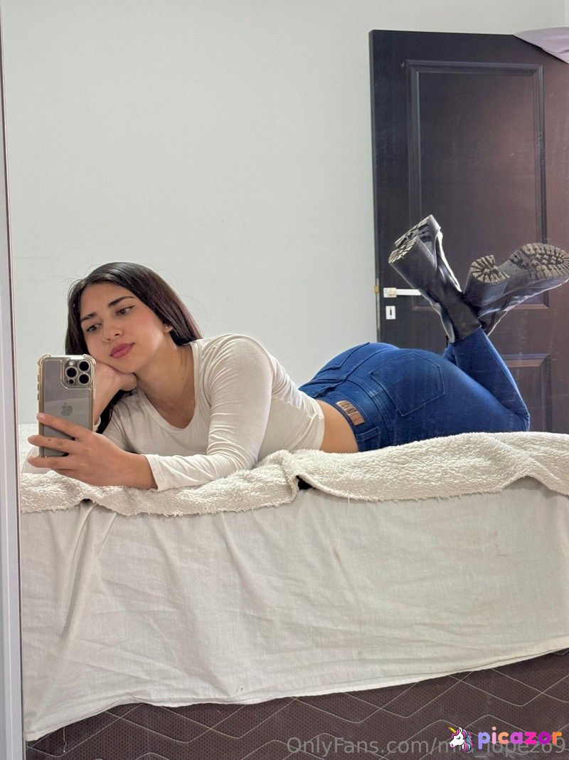 mia_lopez_g N9