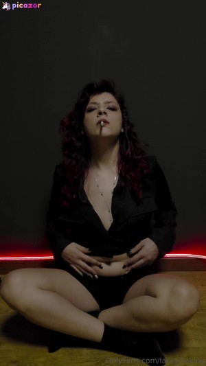larasmoking video #19 photo n 19