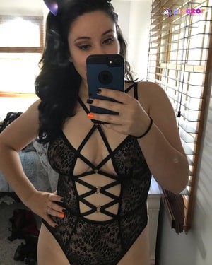 Boudoir_mom N16