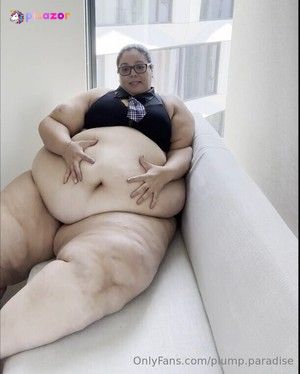 plump-paradise photo #1 photo n 1