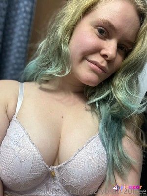 jazzybrat420free photo #3 photo n 3