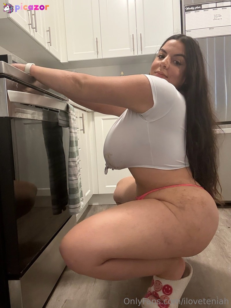 iloveteniah N32