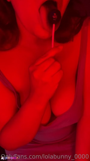 lolabunny_0000 video #3 photo n 3