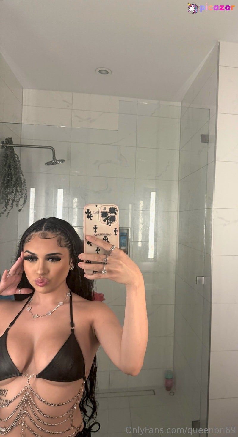 queenbri69 N11