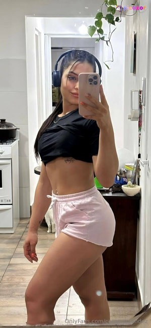 yourselena_xo photo #2 photo n 2
