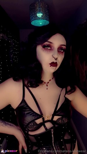 satans-knitwear video #593 photo n 593