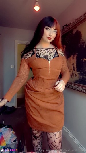 satans-knitwear video #377 photo n 377