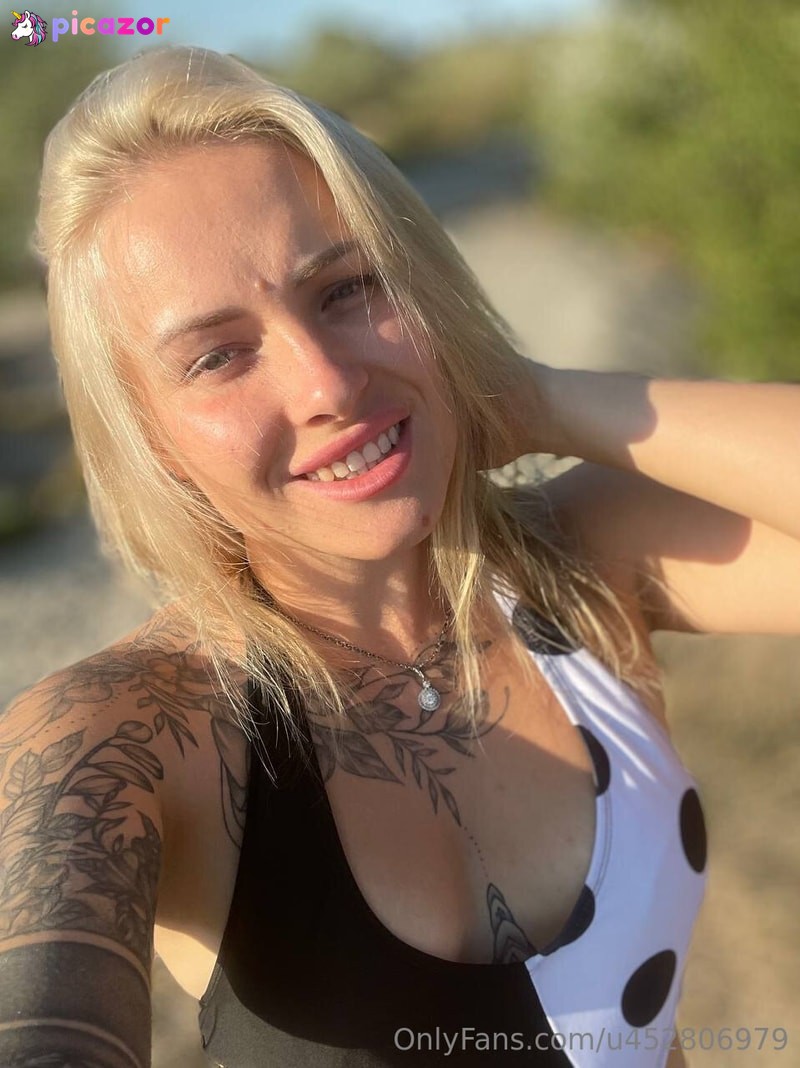 alexa_blondi N4