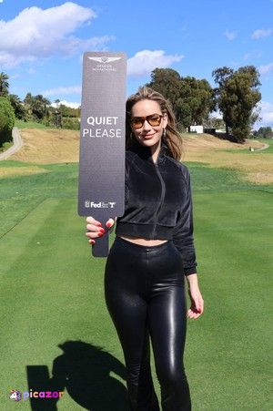 Paige Spiranac - Thumb