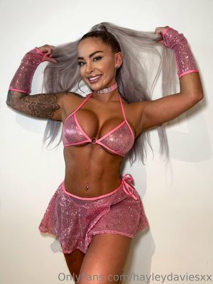 HayleyDaviesXX - Thumb