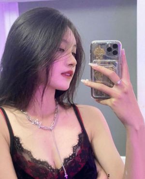 luna-hwang-1 photo #7 photo n 7