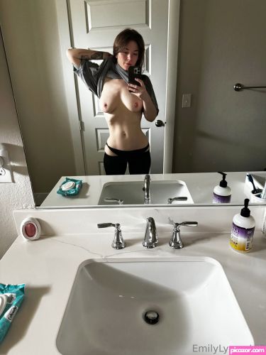 Emily Lynne - Image