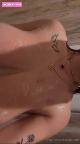 Kaitlyn Krems - Image