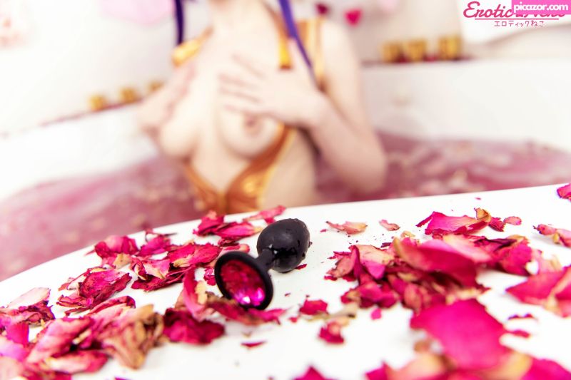 Eroticneko N590