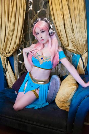 Eroticneko N28