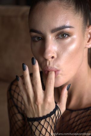 Lucia Javorcekova - Thumb