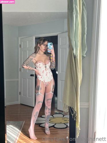 Alysha Nett - Image
