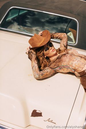 alysha-nett-2 photo #676 photo n 676