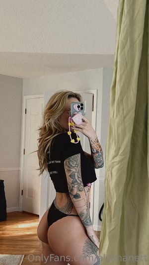 Alysha Nett - Thumb