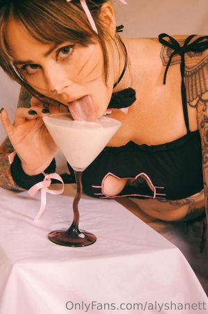 alysha-nett-2 photo #15 photo n 15