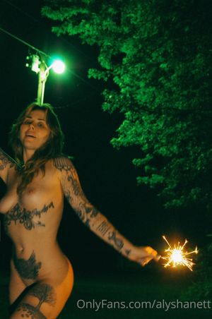 alysha-nett-2 photo #584 photo n 584