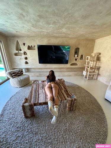 Mikaela Testa - Image
