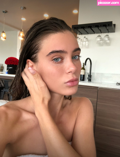 Lana Rhoades - Image