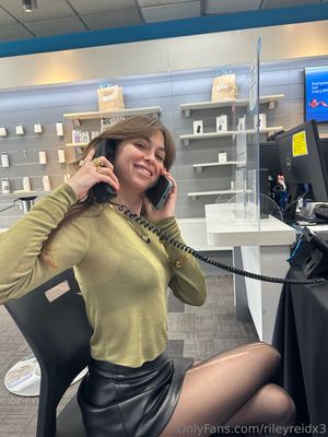 Riley Reid - Thumb