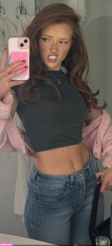 phoebeisginger  - Image