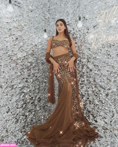 Radhika Seth - Image