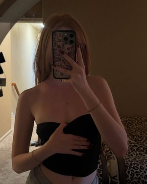 Makenna Kelly N14