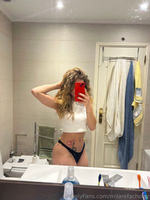 Mila Refacho N8