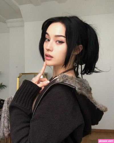 JadeyAnh - Image