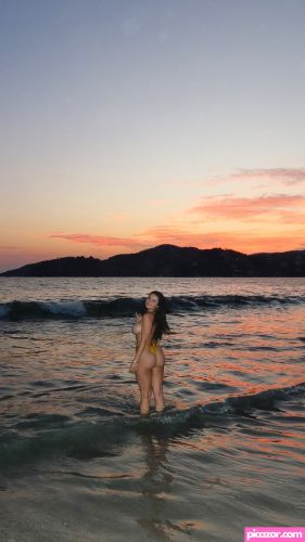 Sarah Curr - Image