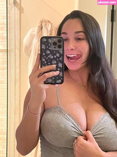 Karlee Grey - Image
