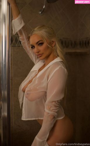 Lindsey Pelas - Image