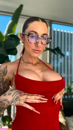 Molly Dixx - Image