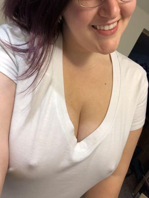 Dgirl90 - Thumb