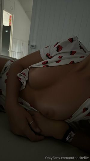 ellieslifeuncut-1 photo #23 photo n 23