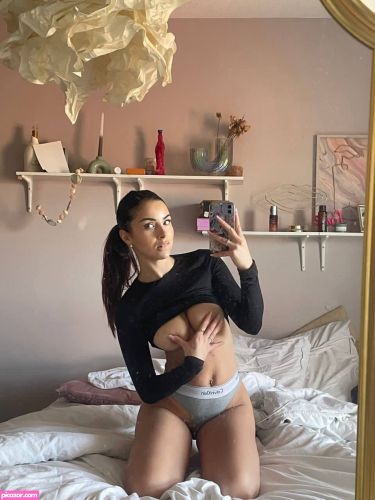 julia amareno - Image