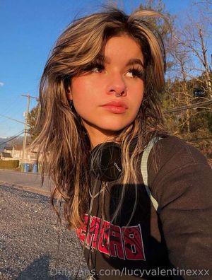 Lucyvalentinexxx - Thumb