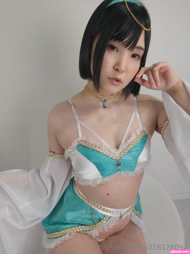 yuriyuriyurina9 - Image