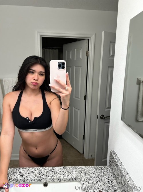 Aishah Sofey - Image