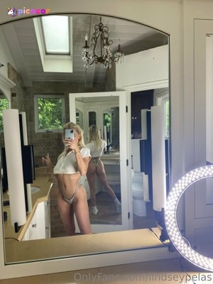 lindsey-pelas photo #2775 photo n 2775