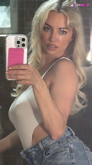 lindsey-pelas photo #2738 photo n 2738