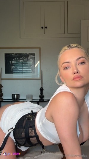 lindsey-pelas photo #2513 photo n 2513