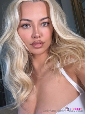 lindsey-pelas photo #2358 photo n 2358