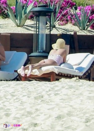 selena-gomez-1 photo #364 photo n 364