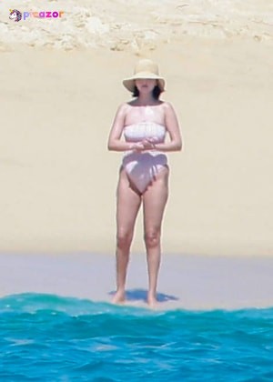 selena-gomez-1 photo #360 photo n 360