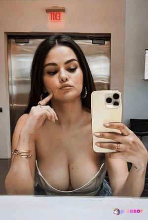 Selena Gomez N20